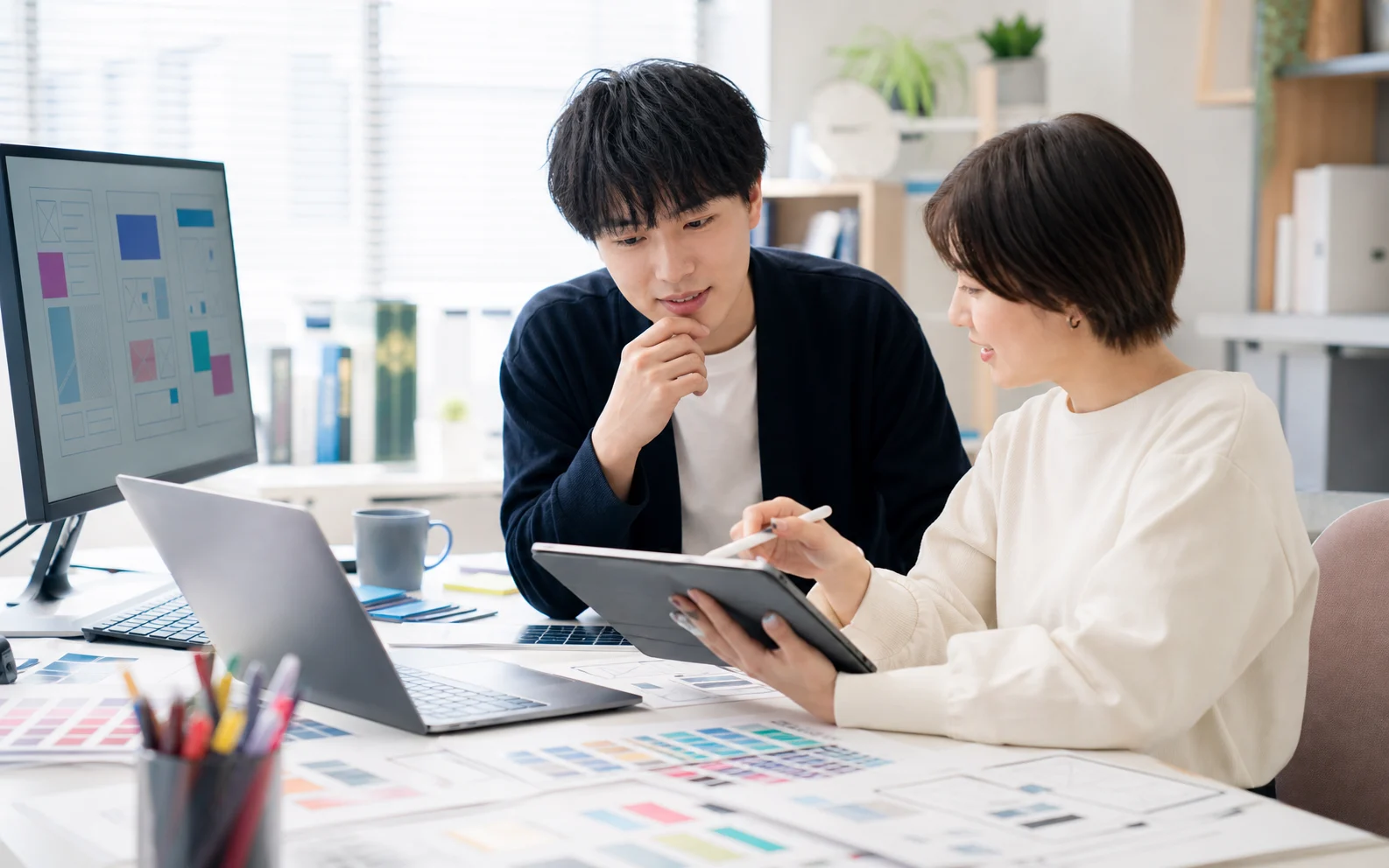20代のWebデザイナーが制作するイメージ